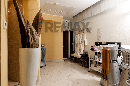 Foto Locale commerciale a Concorezzo Centro di 168 m² in vendita