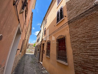 Foto Casa indipendente in Via Vegri 52, Ferrara Centro Storico di 116 m²