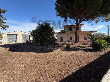 Foto Villa unifamiliare in VIA ROCCIOLA SCROFANI 106, Modica Modica Sorda