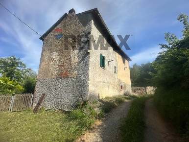 Foto Rustico in Via Torrello SNC, Castelnuovo di Ceva di 206 m² in vendita