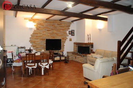 Foto Villa unifamiliare in Via Elini, Fiumicino di 110 m² con 3 locali
