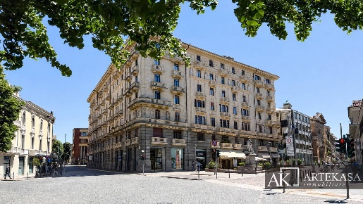 Foto Appartamento in Baluardo Partigiani 2, Novara Centro Storico di 230 m²