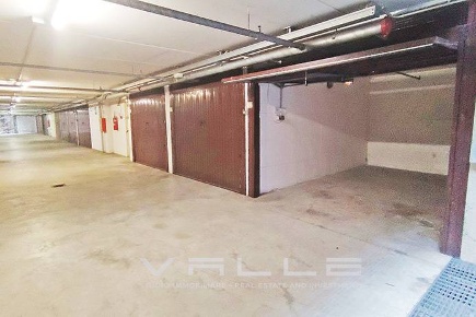 Foto Posti auto in via giorgio Paglia, Bergamo Stazione di 18 m² in vendita