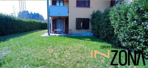 Foto Appartamento in Via Via Mazzini, Carnate di 124 m² con 4 locali