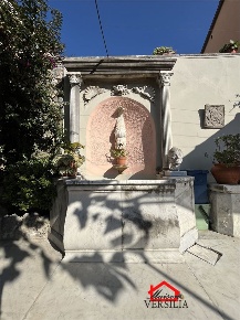 Foto Villa unifamiliare a Carrara di 70 m² con 4 locali in vendita