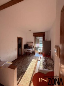 Foto Appartamento in Via Giuseppe Saverio Mercadante, Monza di 79 m²