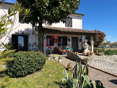 Foto Appartamento a Nogara Montalto di 123 m² con 3 locali in vendita