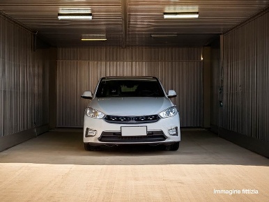 Foto Garage in via Vittorio Emanuele  75/D, Vimercate Centro di 15 m²