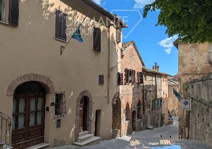 Foto Case semi ndipendenti a Montepulciano Centro di 120 m² con 5 locali