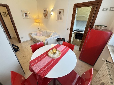 Foto Appartamento in VIA CARLONE 4, Milano Bande Nere di 45 m² con 2 locali