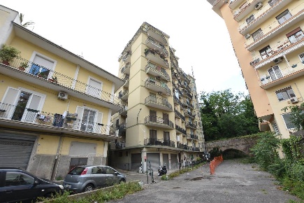 Foto Appartamento a Salerno Carmine di 115 m² con 6 locali in vendita
