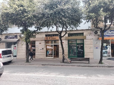 Foto Negozio in Via Riccardo Misasi 74, Cosenza Centro di 70 m² in vendita