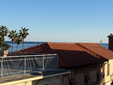 Foto Appartamento in Via Sivori 23, Lavagna Centro di 73 m² con 4 locali