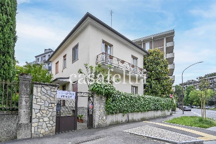 Foto Villa unifamiliare in via gaudenzi 19, Bergamo San Paolo di 211 m²