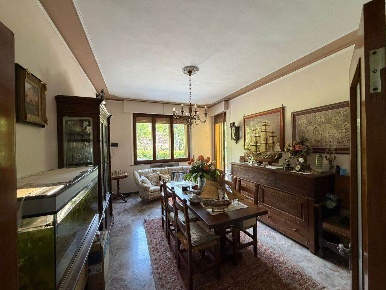 Foto Appartamento a Siena Petriccio - Acquacalda di 116 m² con 5 locali