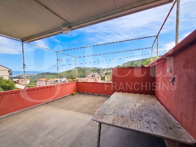 Foto Appartamento in Via Contrada Spadafora 43, Messina Camaro Superiore