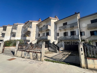 Foto Villa a schiera in Corso Risorgimento 35, Isernia Centro di 150 m²