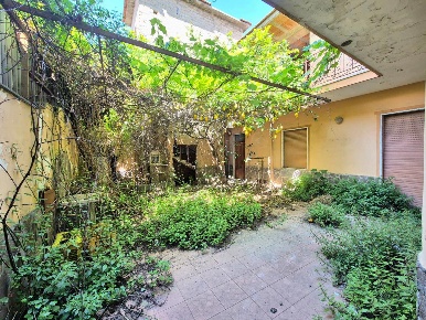 Foto Casa indipendente a Caivano Centro di 240 m² in vendita