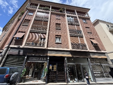 Foto Ufficio in Corso Vecchio 54, Terni Centro Storico di 150 m² in affitto