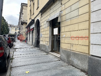 Foto Negozio in Piazza vittorio Veneto 17, Pinerolo Centro di 70 m²