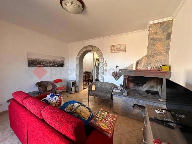 Foto Casa indipendente in Via Flammini 10, Avezzano Centro di 100 m²