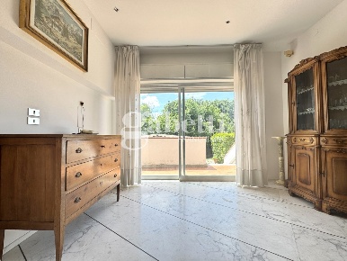 Foto Villa bifamiliare in Via Pistoiese 1, Firenze Novoli di 135 m²