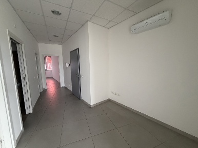 Foto Ufficio in Via Zona Fiori 3, Terni Cardeto - Battisti di 118 m²