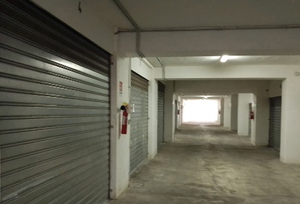 Foto Box in Via Dante 13, Bagheria Centro di 20 m² con 1 locali in vendita