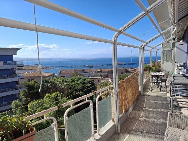 Foto Appartamento in Viale Scala Greca 406, Siracusa di 185 m² con 8 locali
