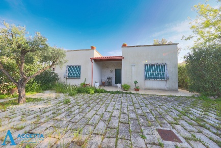 Foto Villa unifamiliare in Via Delfini 55, Taranto San Vito - Carelli
