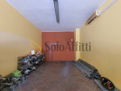 Foto Locale commerciale a Catanzaro Fortuna - Corvo di 50 m² con 1 locali