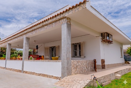 Foto Villa unifamiliare in Via Mar Mediterraneo, Siracusa Fontane Bianche