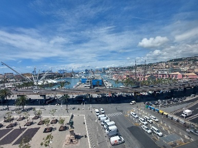 Foto Appartamento in Via di Sottoripa, Genova Caricamento di 104 m²