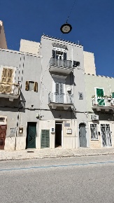 Foto Appartamento in Via Bixio 210, Monopoli Centro di 58 m² con 2 locali
