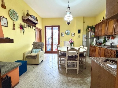 Foto Appartamento a Empoli Ponzano di 140 m² con 6 locali in vendita