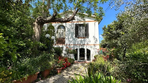 Foto Casa indipendente a Casciana Terme Lari Lari di 90 m² con 5 locali