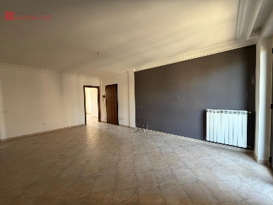Foto Appartamento a Lizzanello Centro di 122 m² con 3 locali in vendita