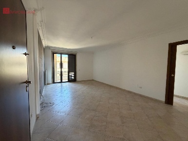Foto Appartamento a Lizzanello Centro di 122 m² con 3 locali in vendita