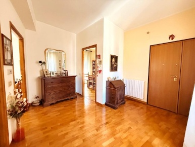 Foto Appartamento in VIA CONTADINI, Montefiascone di 122 m² in vendita