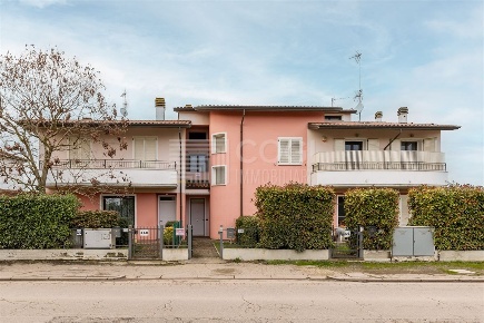 Foto Appartamento in Via Provinciale Bagnara, Lugo di 93 m² con 3 locali