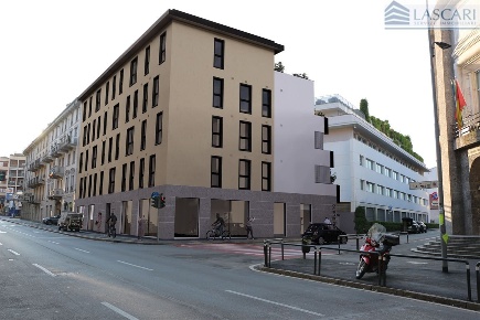 Foto Negozio in Via Angelo Maj, Bergamo Stazione di 157 m² in affitto