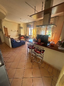 Foto Appartamento a Pesaro di 90 m² con 5 locali in vendita