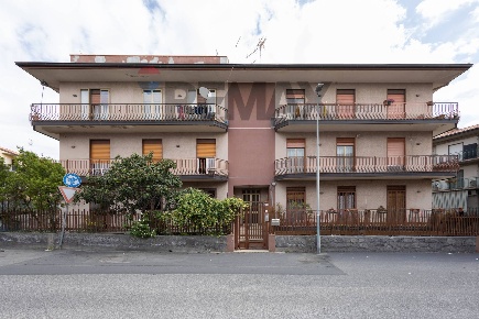 Foto Appartamento in via vergine maria 16, Camporotondo Etneo Centro