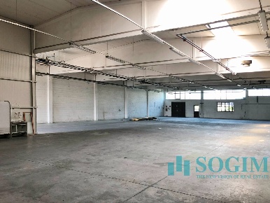 Foto Capannone industriale in Via Staffora, Opera Centro di 1200 m²