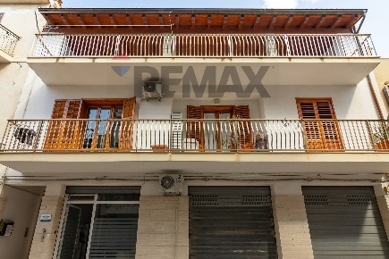 Foto Casa indipendente in via Damiano chiesa 27, Pozzallo di 320 m²