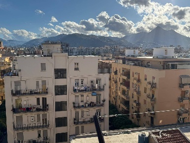 Foto Appartamento in Via Giovanni Dotto 12, Palermo di 131 m² con 4 locali
