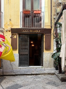 Foto Attività commerciale in Via Discesa dei Giudici 32, Palermo Kalsa