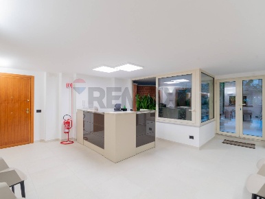 Foto Ufficio in Via Paolo Paternostro 94, Palermo di 95 m² con 4 locali