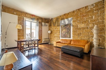 Foto Case semi ndipendenti in Via Alloro 3, Palermo Kalsa di 80 m²