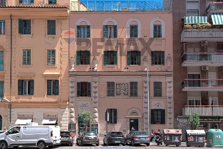Foto Appartamento in Via Aosta, Roma Re di Roma di 74 m² con 3 locali